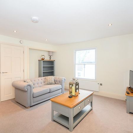 Minster'S Keep- Stylish Apartment Near York Minster Екстер'єр фото